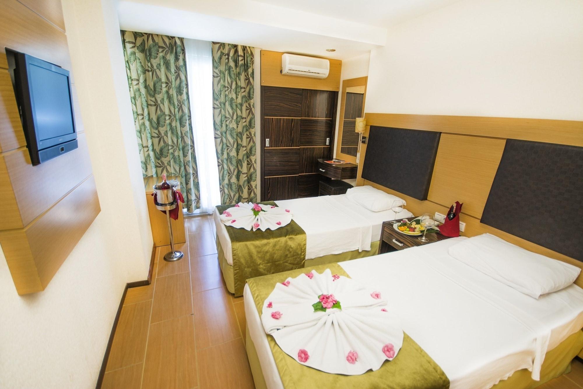 Mersoy Exclusive Hotel (Adults Only) İçmeler Extérieur photo